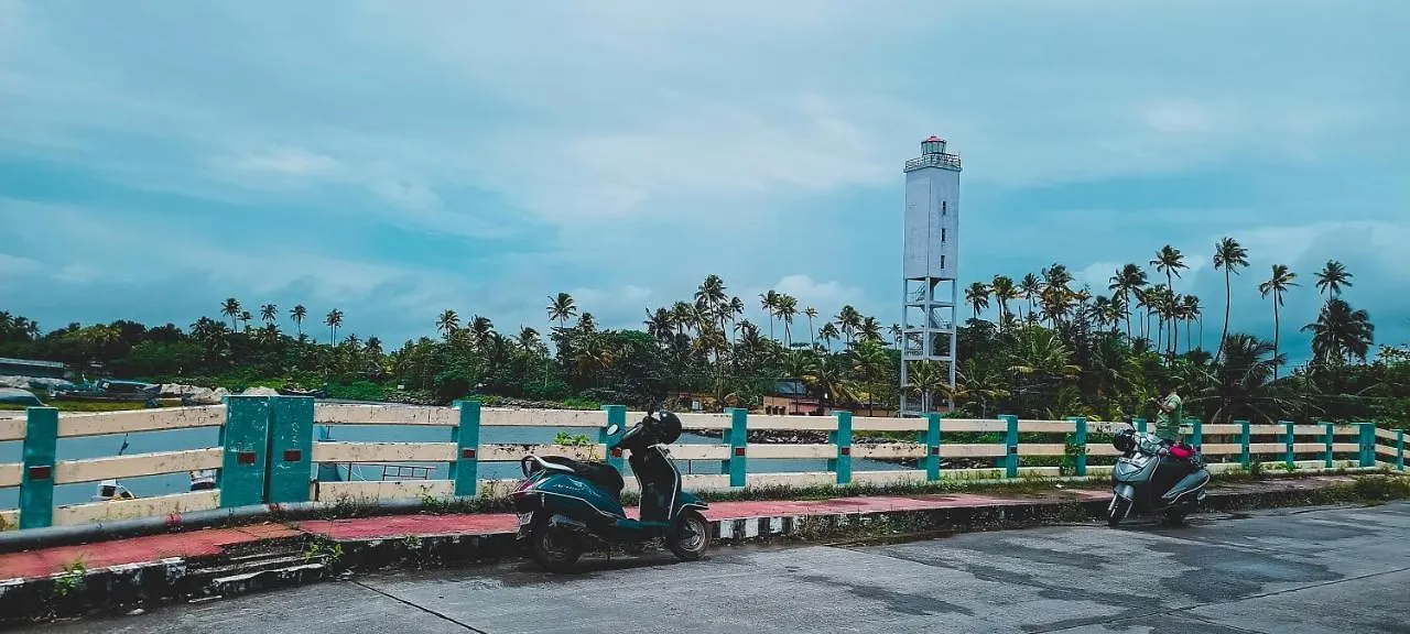 Shore Beach Homestay Turavūr