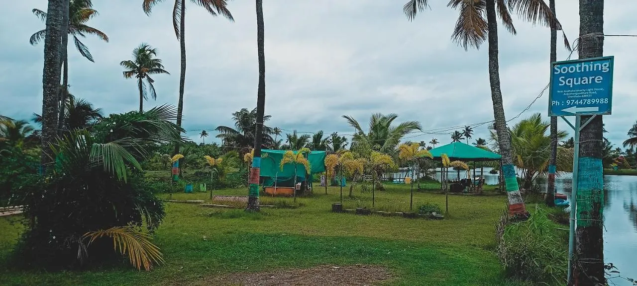 Shore Beach Homestay Turavūr Indie